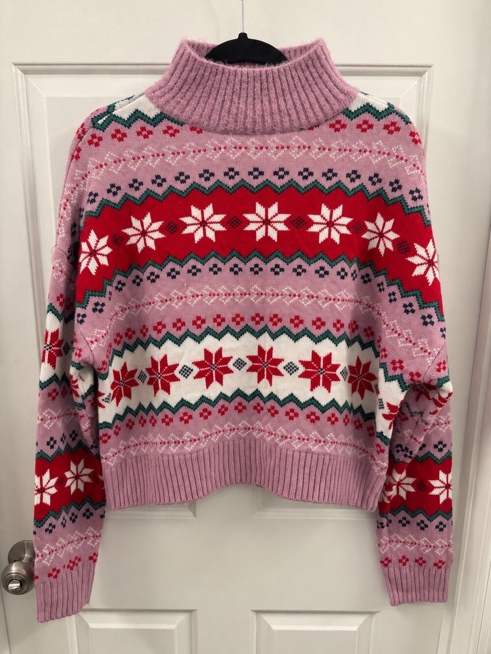 Women’s XL Pink Christmas Sweater Snowflake design Fuzzy Knit Holiday nwt
